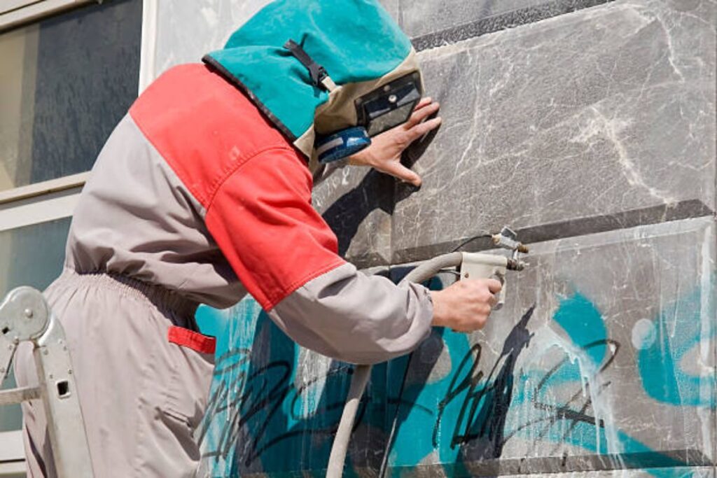 Graffiti Removing